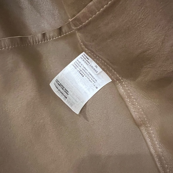 Toteme Soft Suede Shirt - Picture 3 of 6